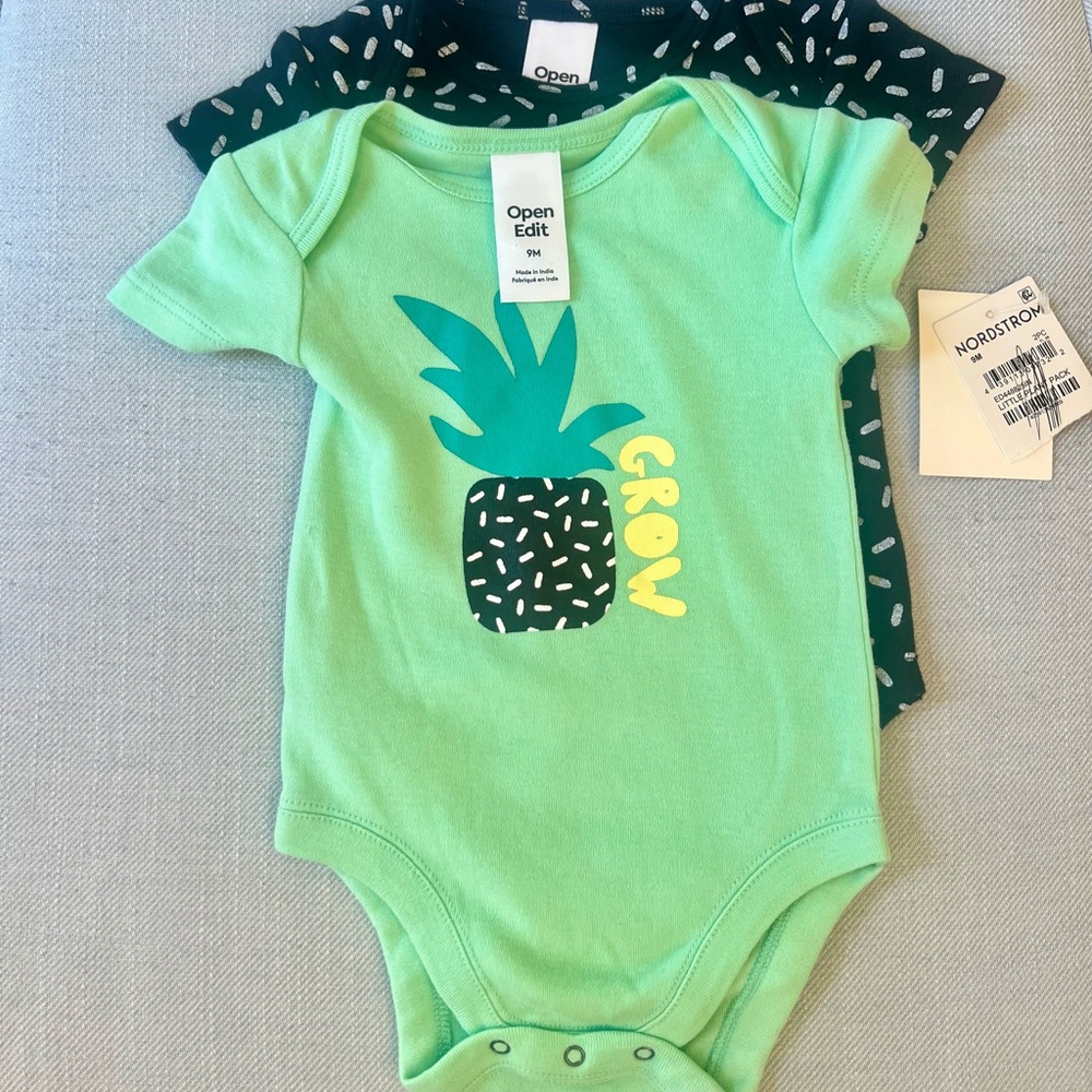 Open Edit Green and Black Baby Onesies 2pack 9m NWT